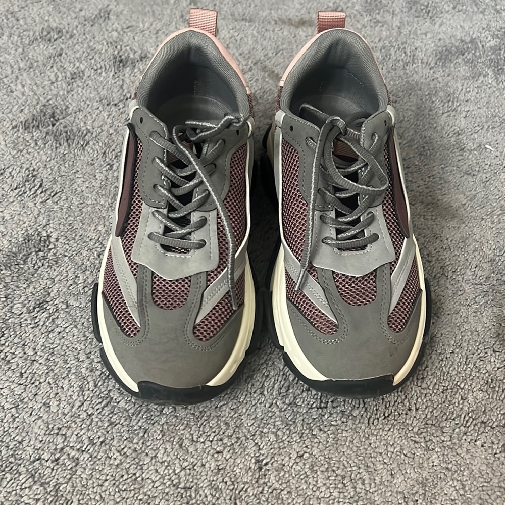 Steve Madden Tennis Shoes